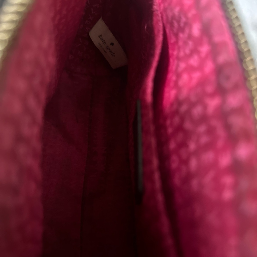 Crossbody - Picture 4 of 7